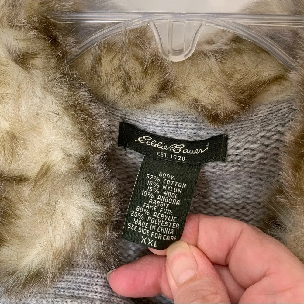 Eddie Bauer grey wool blend zippered vest sweater with faux fur collar. Size XXL